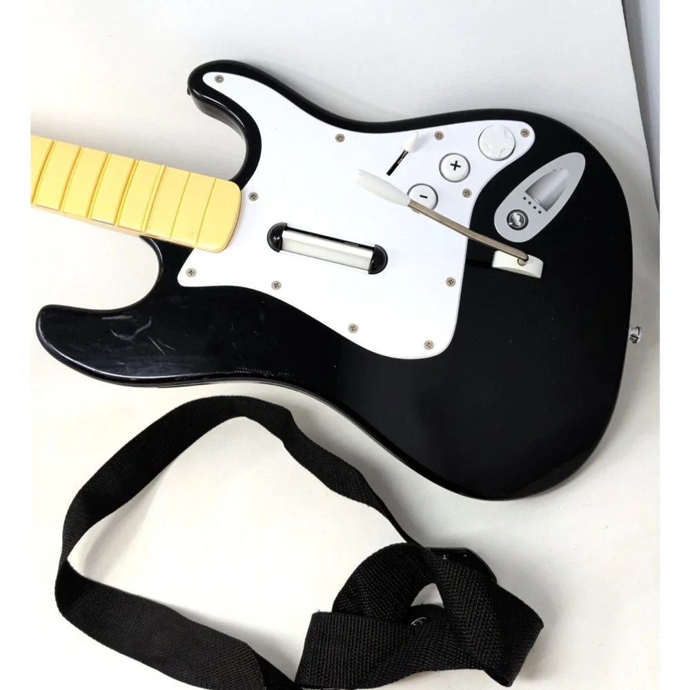 Vtg Rock Band Wii Harmonix Guitar Hero Fender Stratocaster Model 19091 NO DONGLE